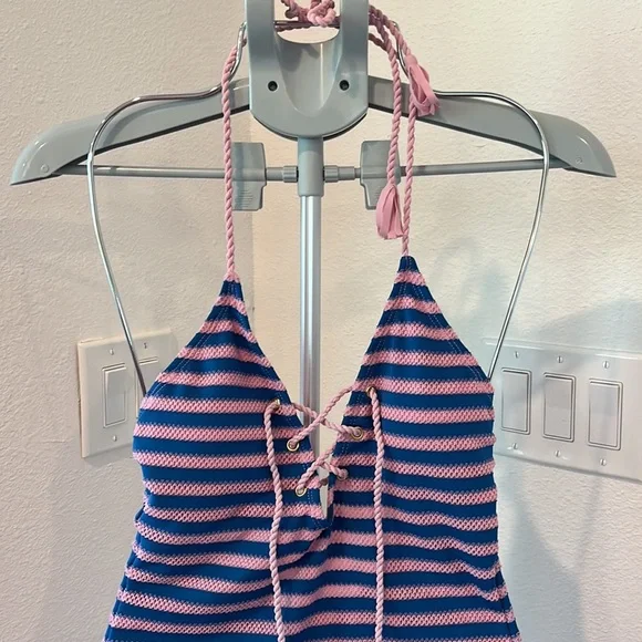 NWT one piece swimsuit size small - Picture 2 of 5